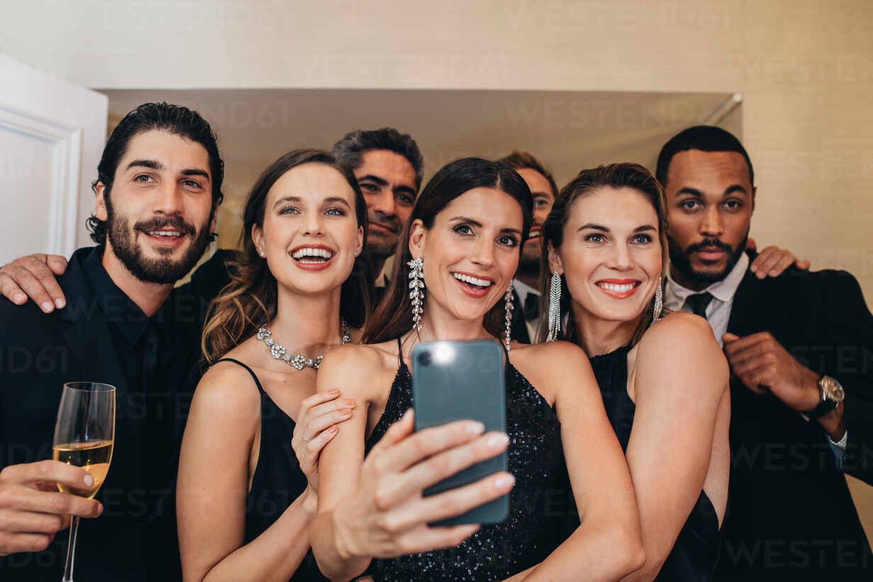 Gala selfie preview